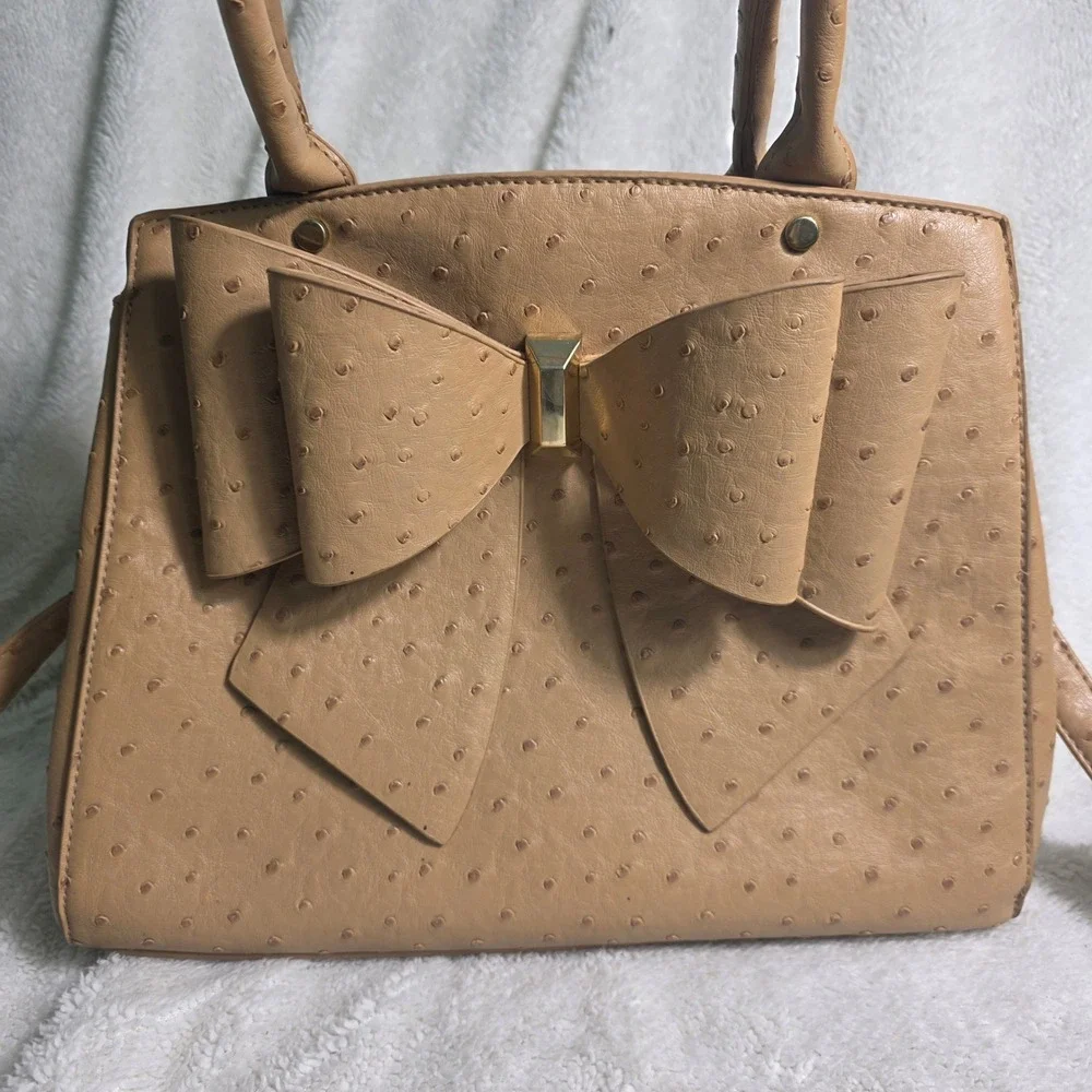 Grossi Satchel Tan Ostrich Embossed Bow Crossbody Handbag Medium Excellent